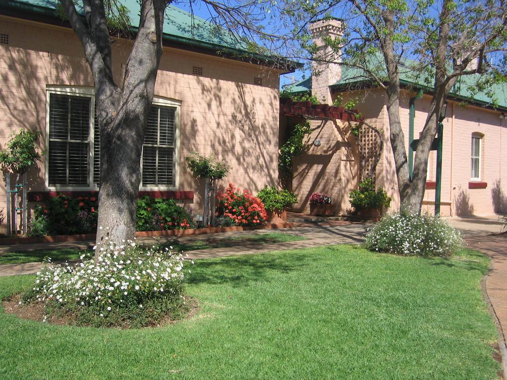 Country Apartments Dubbo Exterior photo